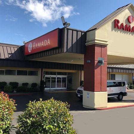 Ramada By Wyndham Sacramento Hotell Exteriör bild