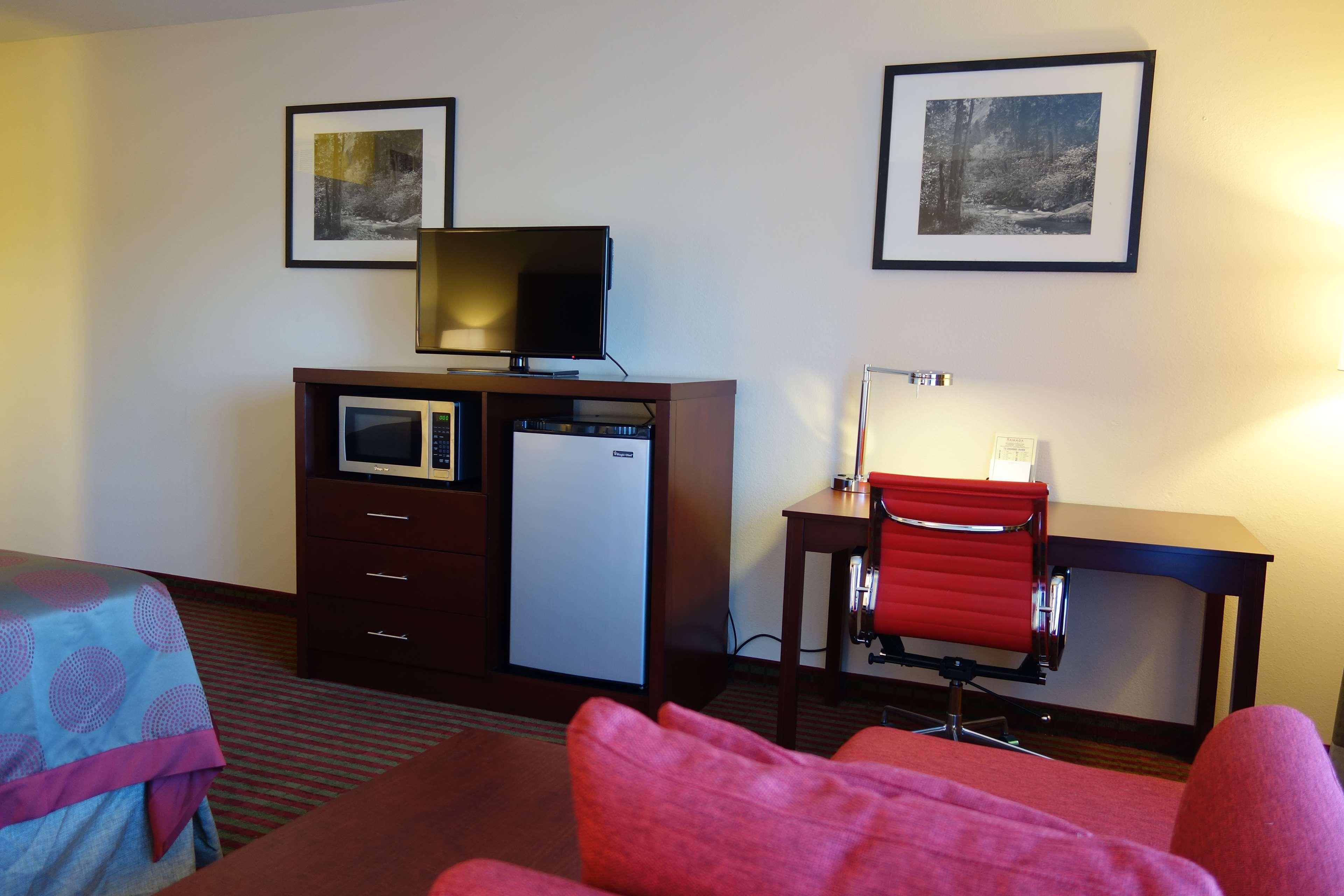 Ramada By Wyndham Sacramento Hotell North Highlands Exteriör bild