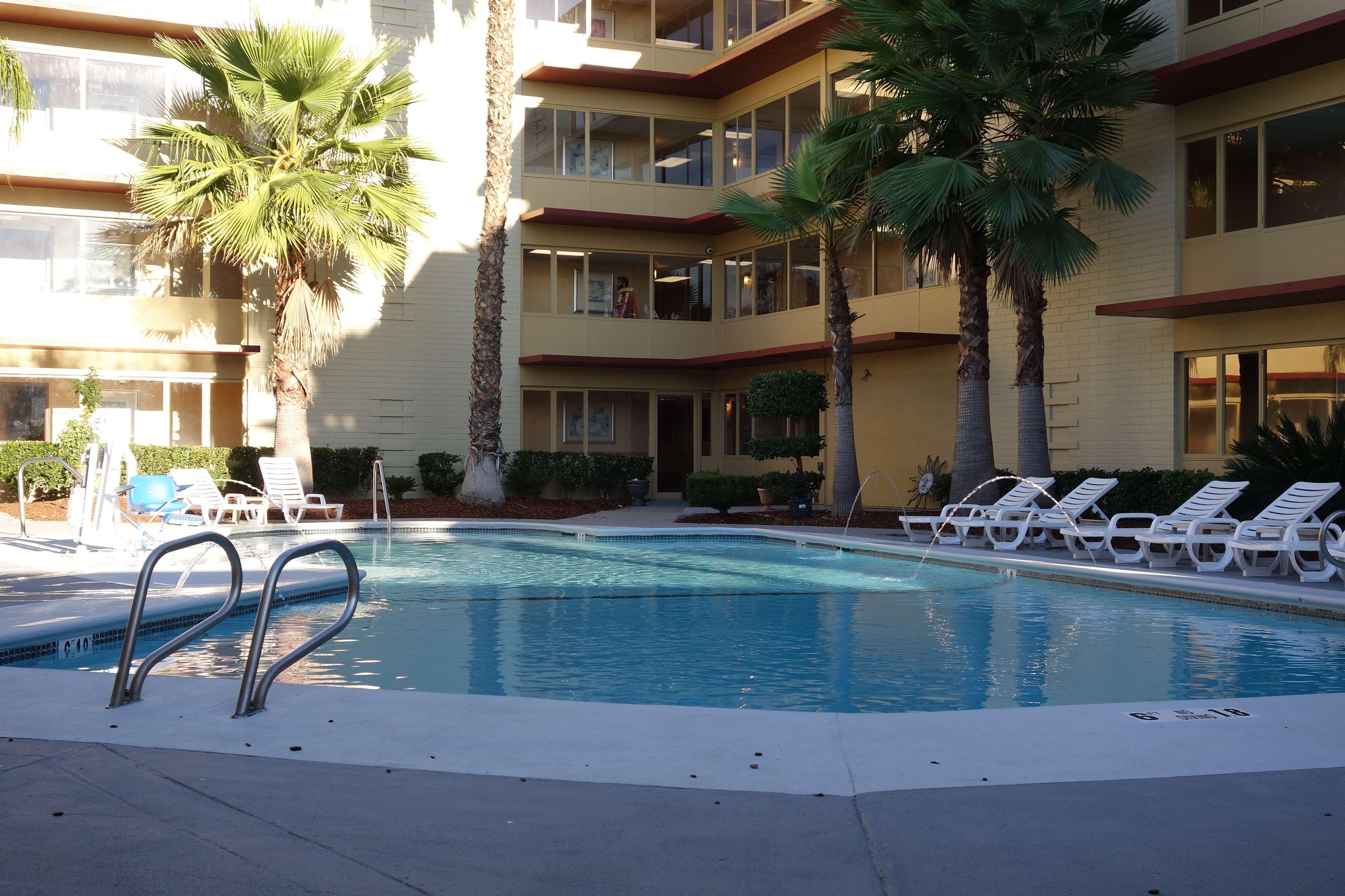 Ramada By Wyndham Sacramento Hotell North Highlands Exteriör bild